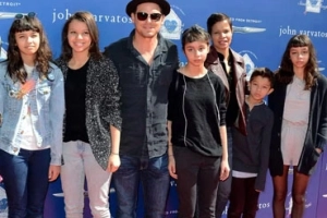 Justin Chambers’ 5 Kids: A Closer Look at the Grey’s Anatomy Star’s Daughters and Son