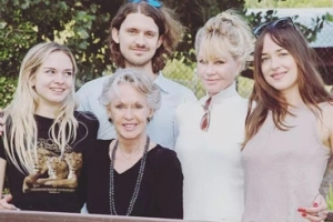 Melanie Griffith and Her 4 Kids: Meet Jesse, Alexander, Dakota, and Stella