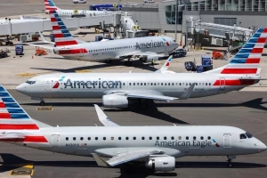 American Airlines grounded all U.S. flights on Christmas Eve, disrupting holiday travel plans, citing a ‘technical issue.’